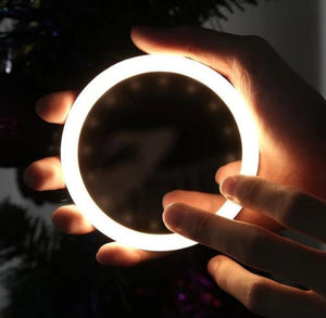 WIRELESS CHARGING LED MAKEUP MIRROR